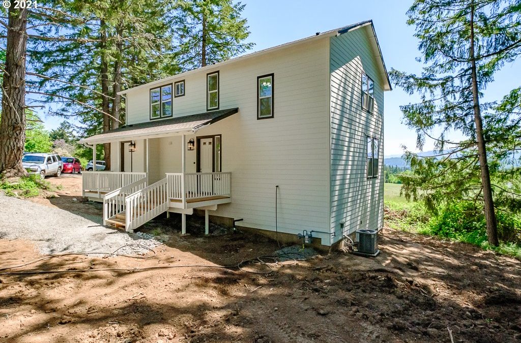 Spec Home Construction in Sweet Home, Oregon